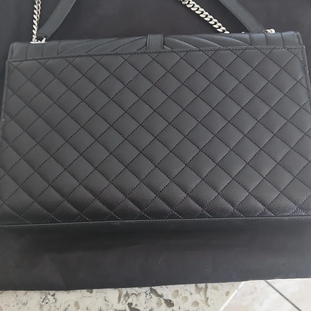 Yves Saint Laurent Black Envelope in Matelasse Lambskin - EUC - Picture 4 of 16